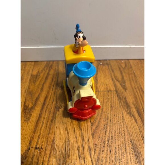 Goofy Disney Train Toy Figure With Mickey Mouse Logo - Picture 3 of 5